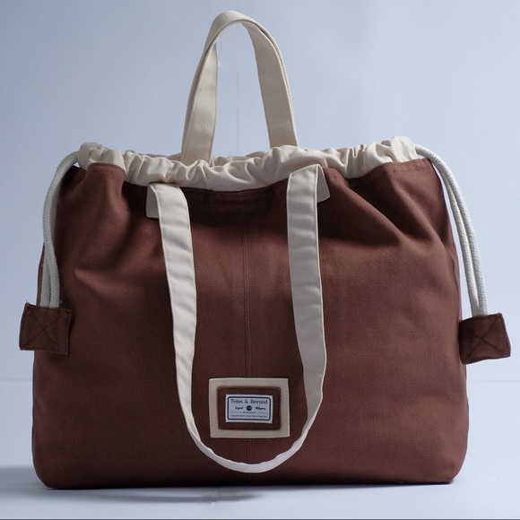 Cuddle Tote Monotone - Picture 13 of 16